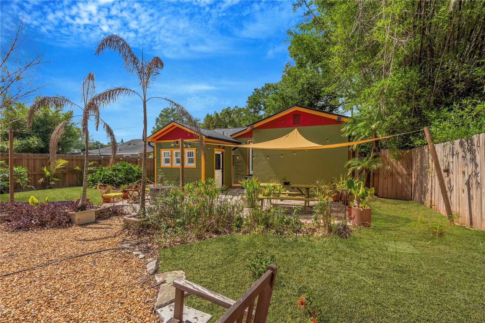 1427 E POWHATAN AVE, TAMPA, FL, 33604