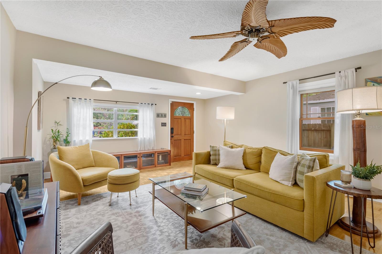 1427 E POWHATAN AVE, TAMPA, FL, 33604