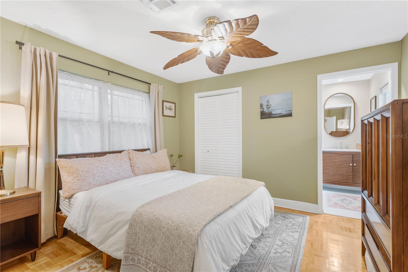 1427 E POWHATAN AVE, TAMPA, FL, 33604