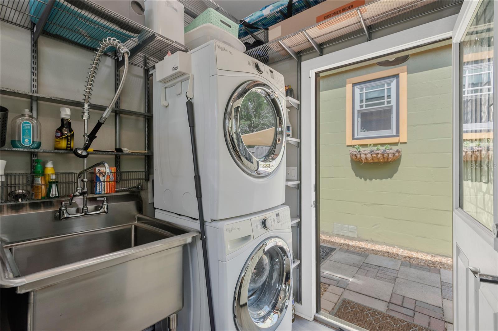 1427 E POWHATAN AVE, TAMPA, FL, 33604