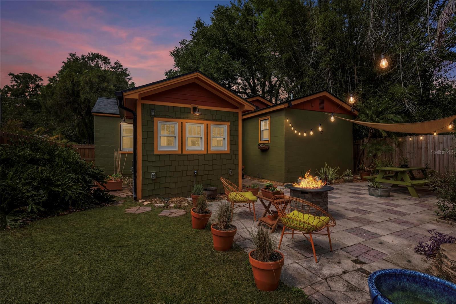1427 E POWHATAN AVE, TAMPA, FL, 33604