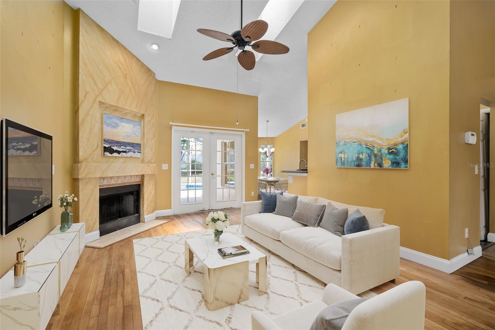 137 MADRONA DR, EUSTIS, FL, 32726