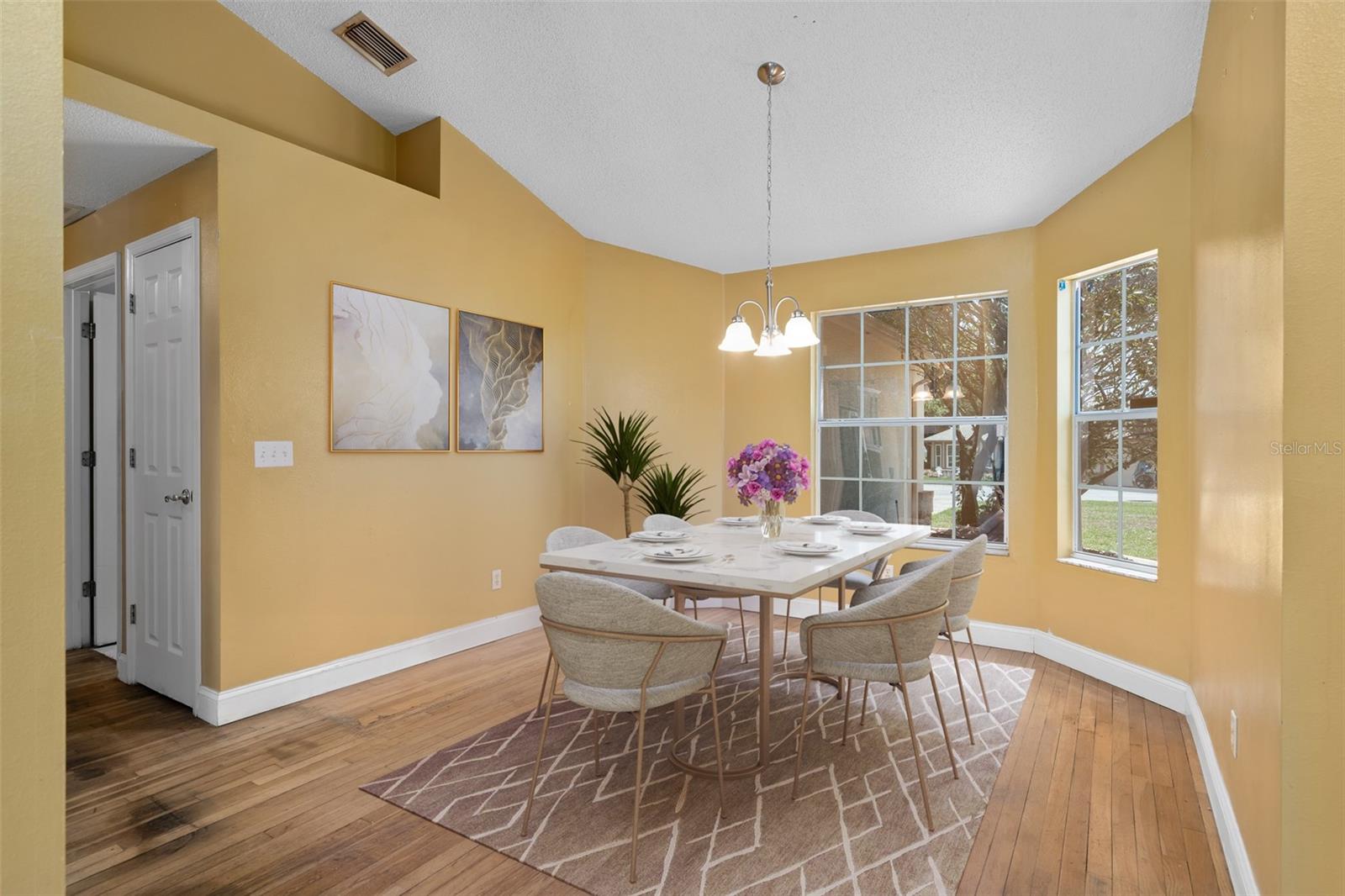 137 MADRONA DR, EUSTIS, FL, 32726