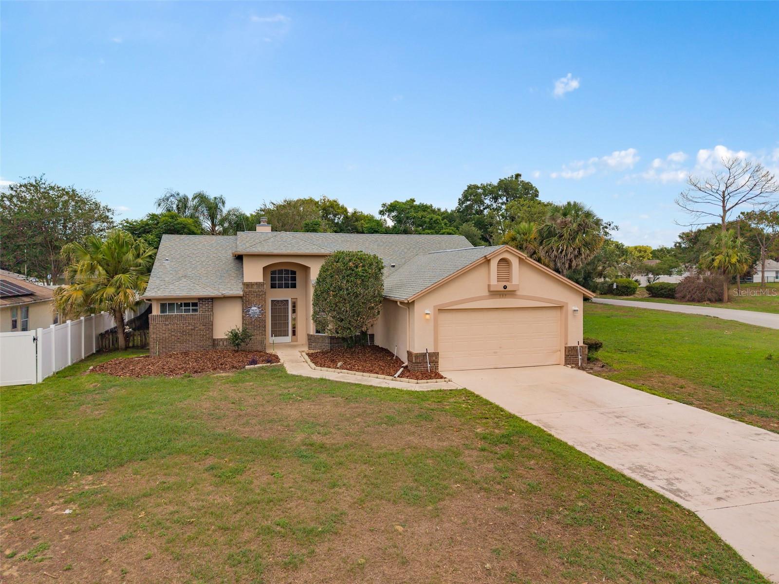 137 MADRONA DR, EUSTIS, FL, 32726