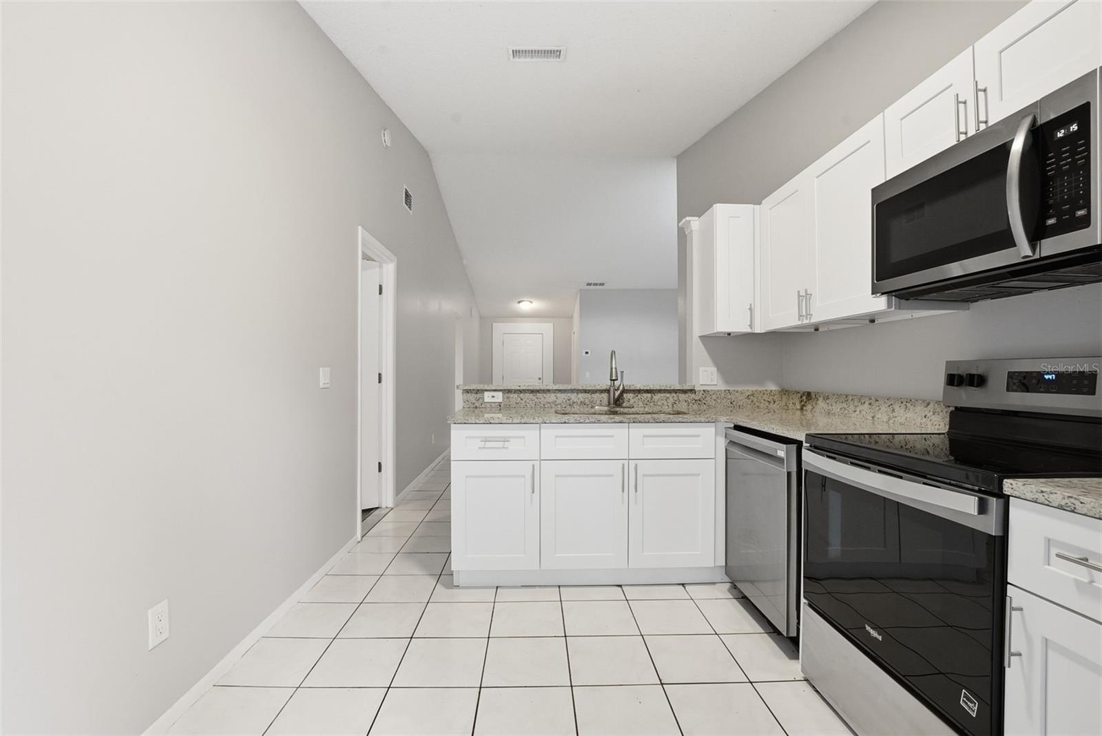 1183 PIN OAK DR, APOPKA, FL, 32703