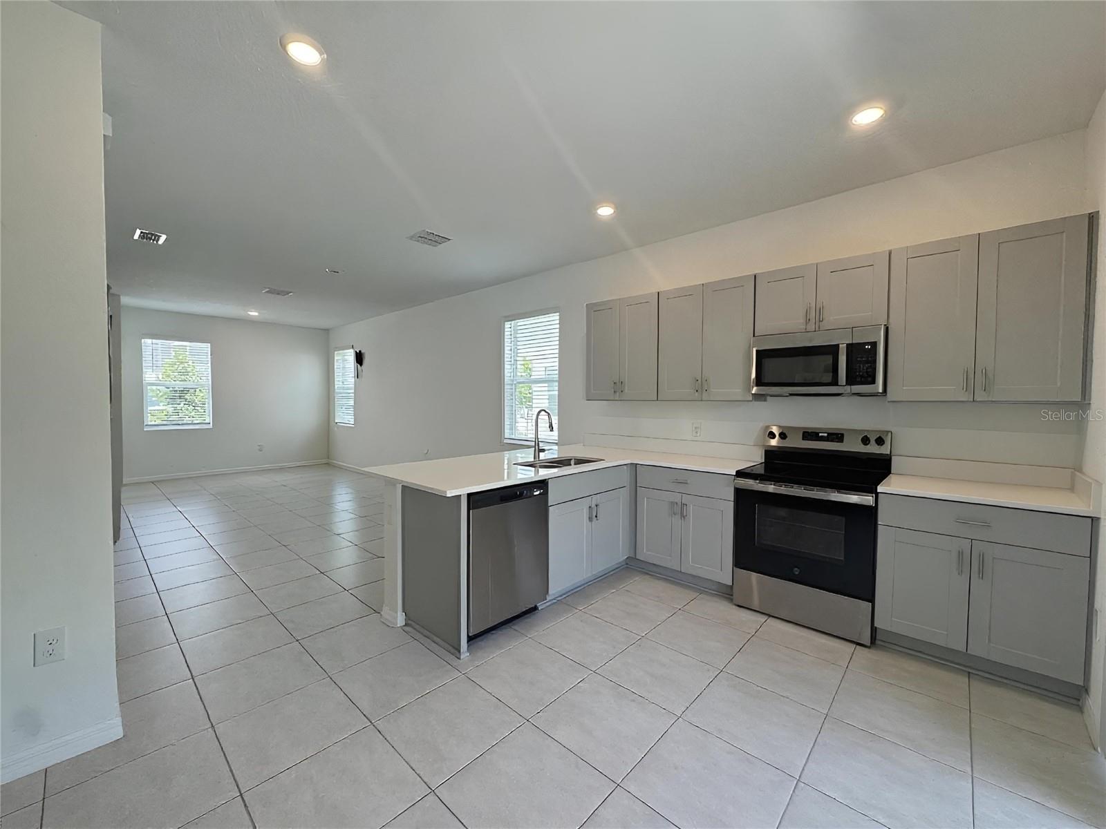 3093 SKYLINE LOOP, KISSIMMEE, FL, 34758