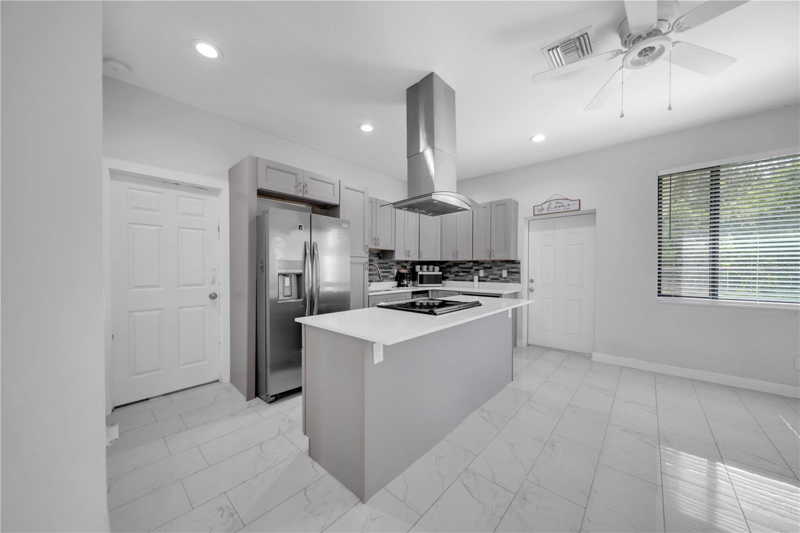 2021 HINES AVE, ALVA, FL, 33920