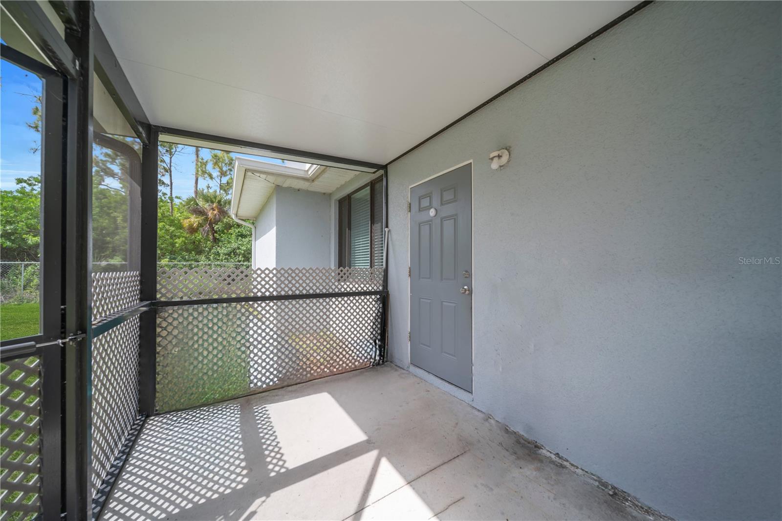 2021 HINES AVE, ALVA, FL, 33920