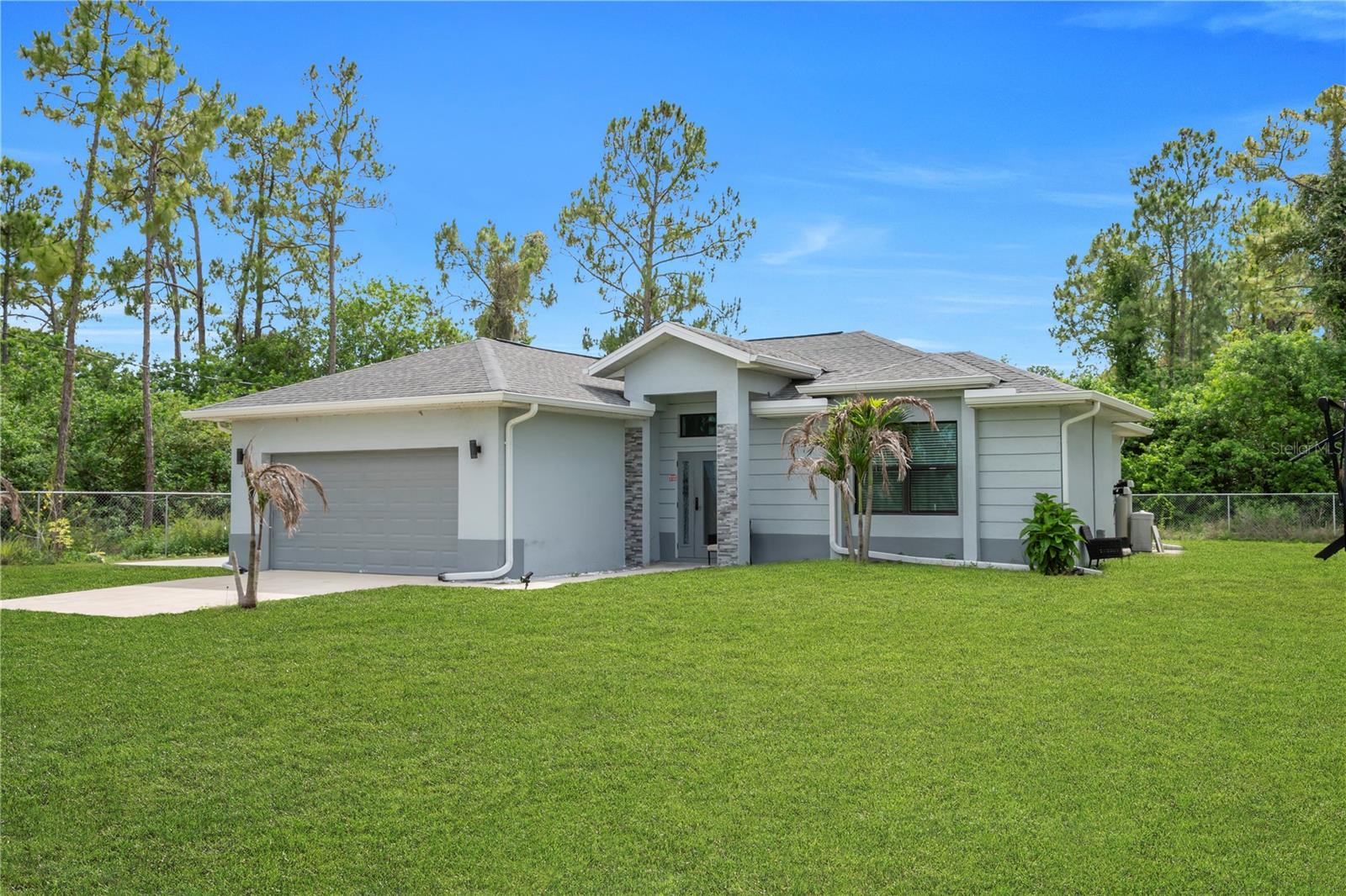 2021 HINES AVE, ALVA, FL, 33920