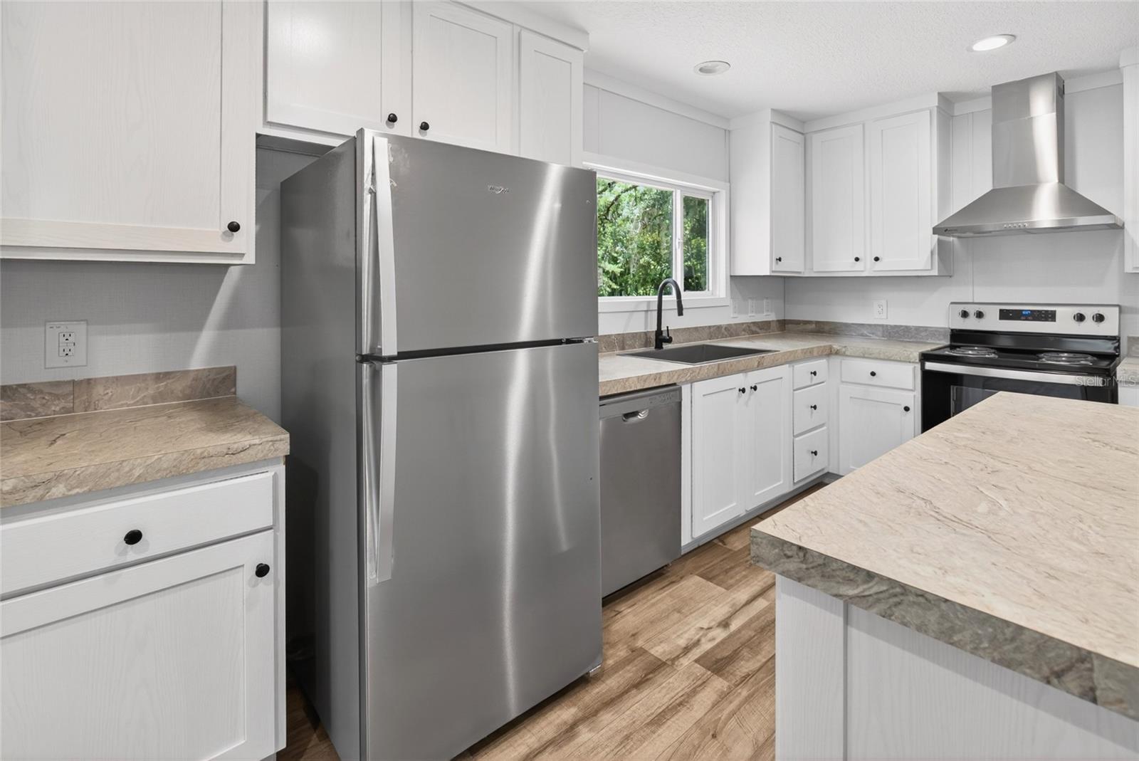 17475 TAVERN RD, BROOKSVILLE, FL, 34604