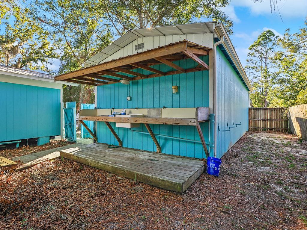 112 8TH ST NE, STEINHATCHEE, FL, 32359