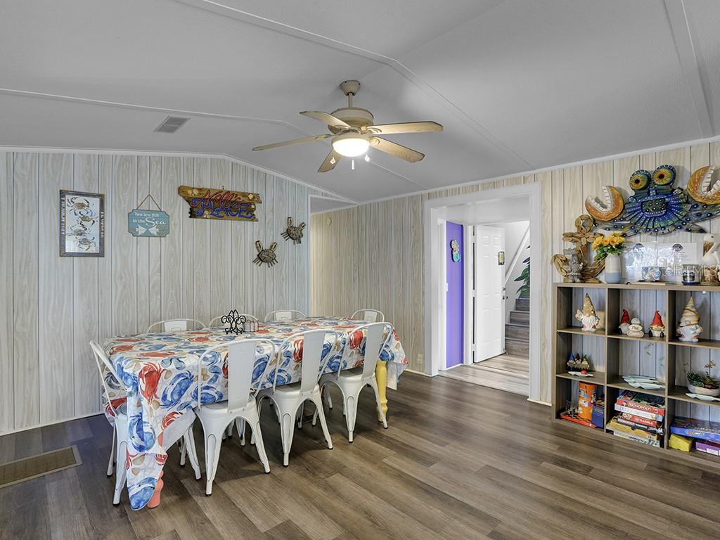 112 8TH ST NE, STEINHATCHEE, FL, 32359