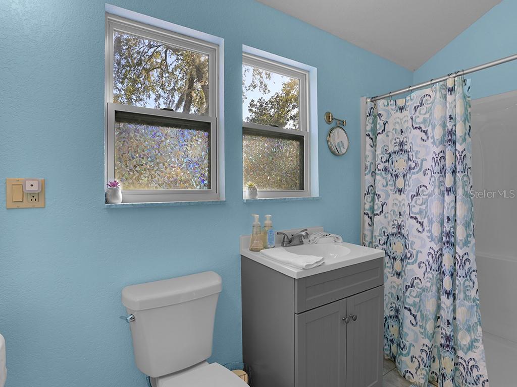 112 8TH ST NE, STEINHATCHEE, FL, 32359
