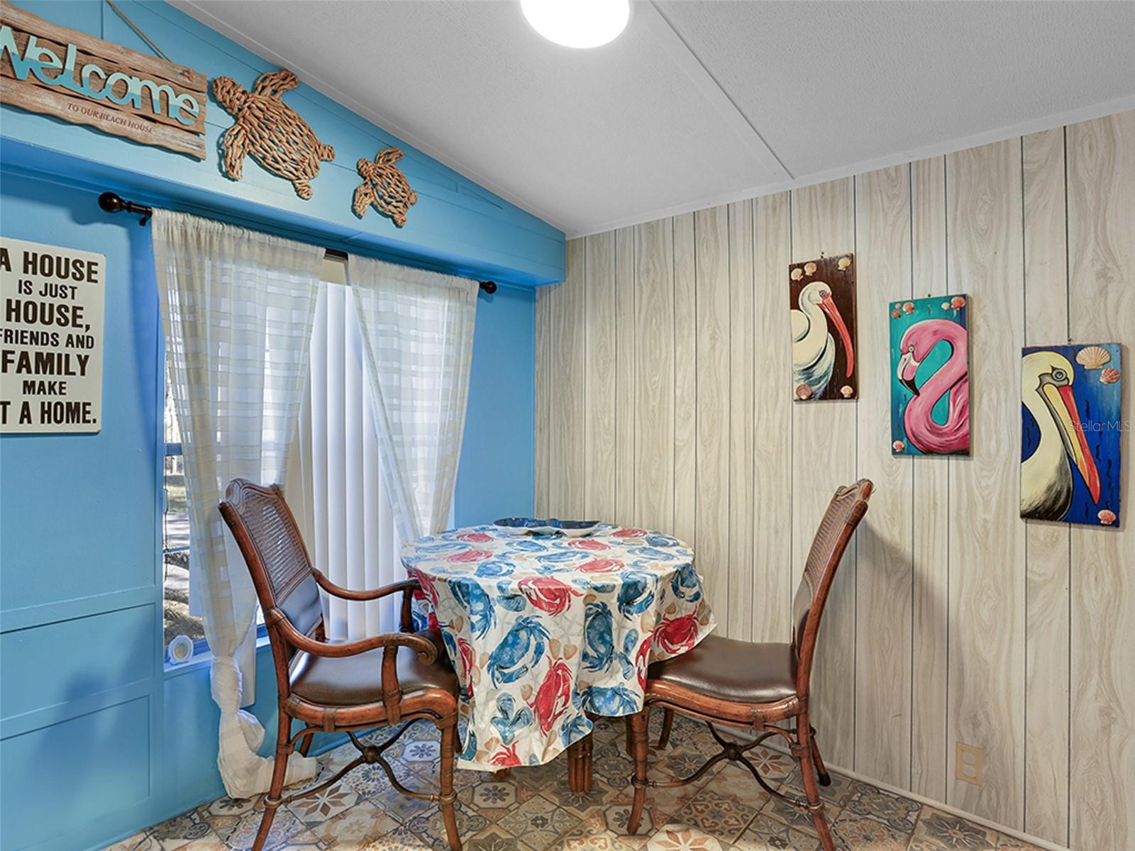112 8TH ST NE, STEINHATCHEE, FL, 32359