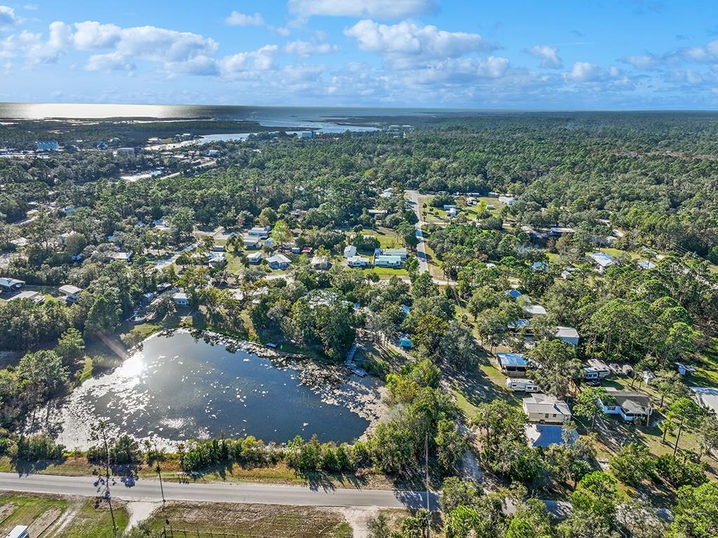 112 8TH ST NE, STEINHATCHEE, FL, 32359