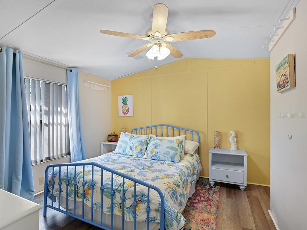 112 8TH ST NE, STEINHATCHEE, FL, 32359