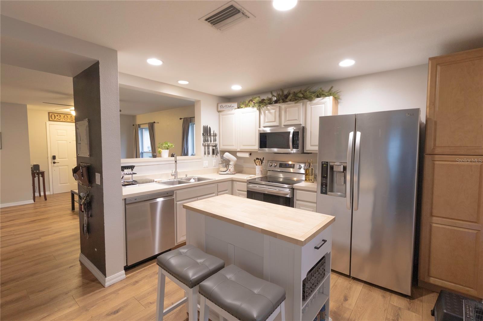 11910 MANGO GROVES BLVD, SEFFNER, FL, 33584