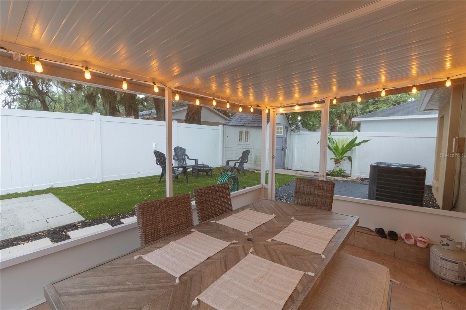 11910 MANGO GROVES BLVD, SEFFNER, FL, 33584