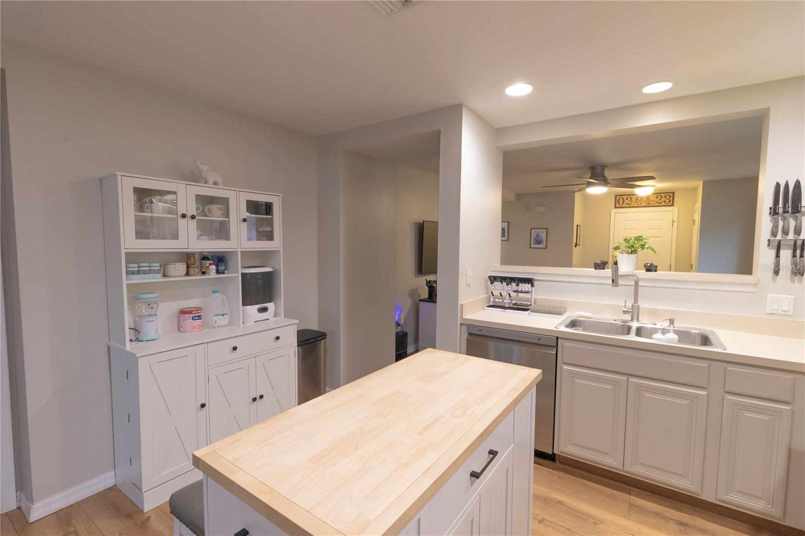 11910 MANGO GROVES BLVD, SEFFNER, FL, 33584