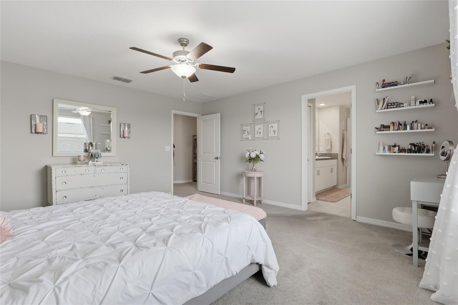 5052 WHITE CHICORY DR, APOLLO BEACH, FL, 33572