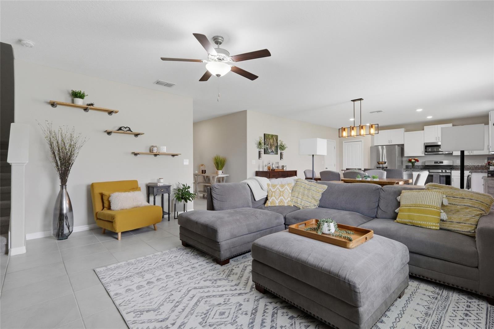 5052 WHITE CHICORY DR, APOLLO BEACH, FL, 33572