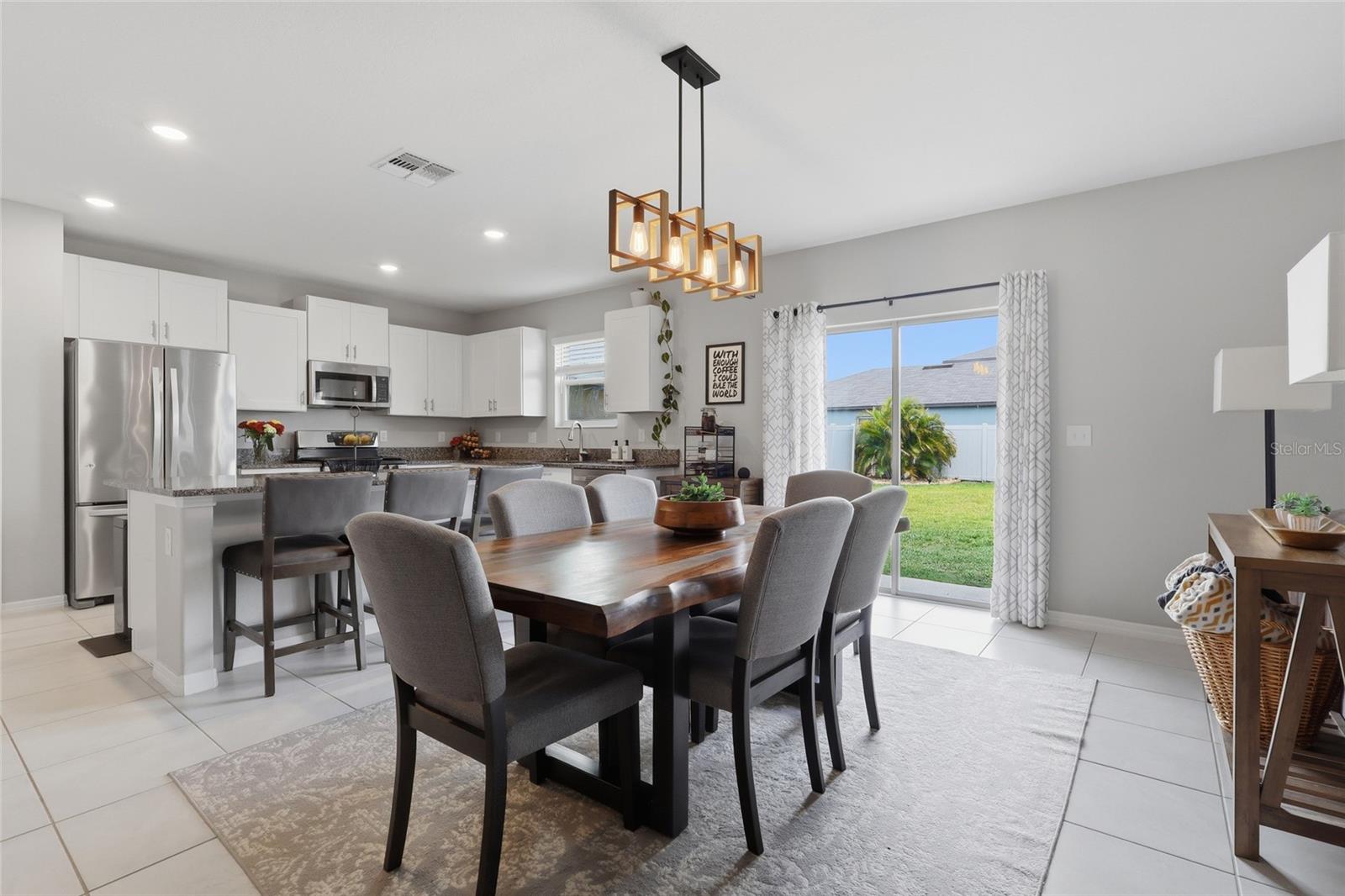 5052 WHITE CHICORY DR, APOLLO BEACH, FL, 33572