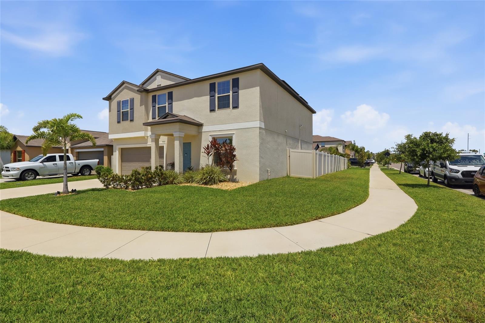 5052 WHITE CHICORY DR, APOLLO BEACH, FL, 33572