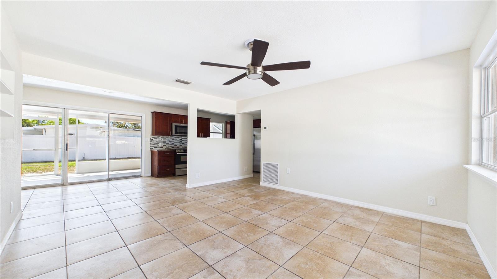 4418 W FAIRVIEW HTS, TAMPA, FL, 33616