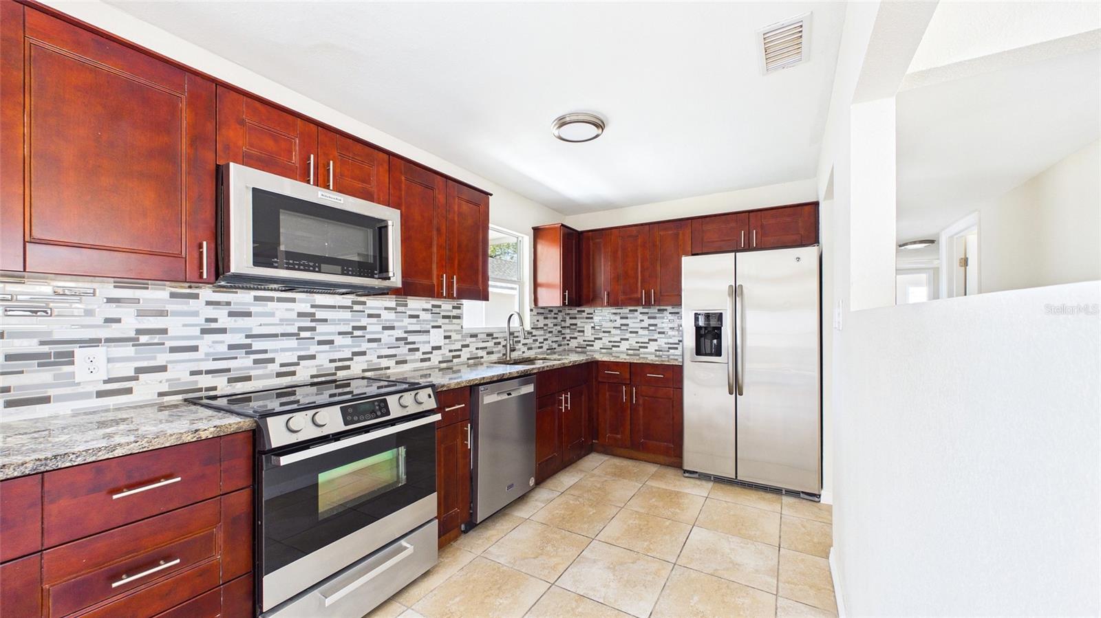 4418 W FAIRVIEW HTS, TAMPA, FL, 33616