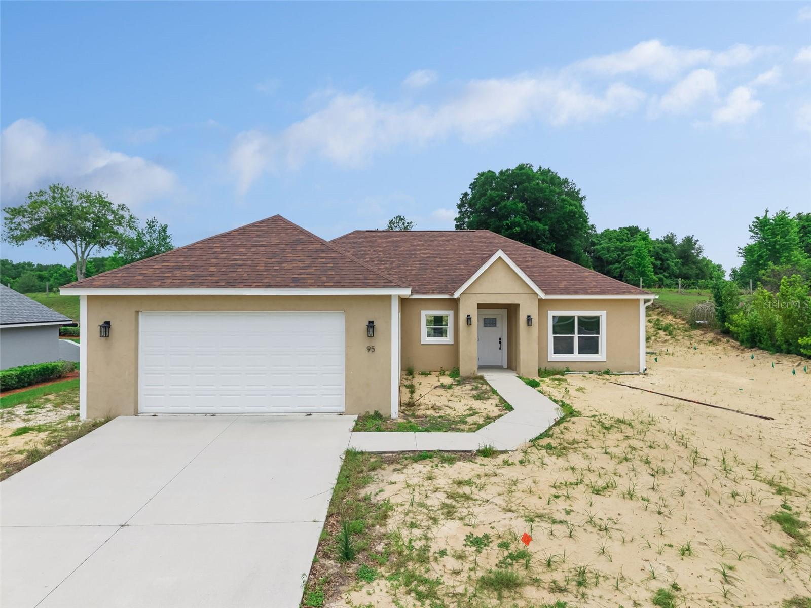 95 FAIRWAY CIR, UMATILLA, FL, 32784