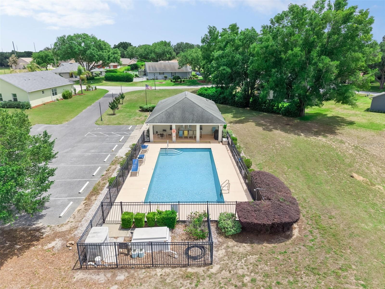 95 FAIRWAY CIR, UMATILLA, FL, 32784