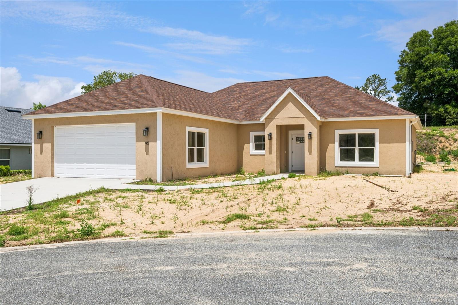 95 FAIRWAY CIR, UMATILLA, FL, 32784