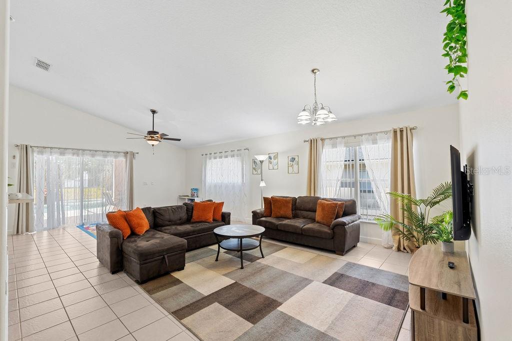 620 OLD BRIDGE CIR, DAVENPORT, FL, 33897