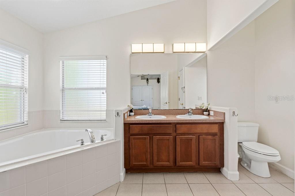 620 OLD BRIDGE CIR, DAVENPORT, FL, 33897