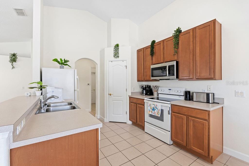 620 OLD BRIDGE CIR, DAVENPORT, FL, 33897