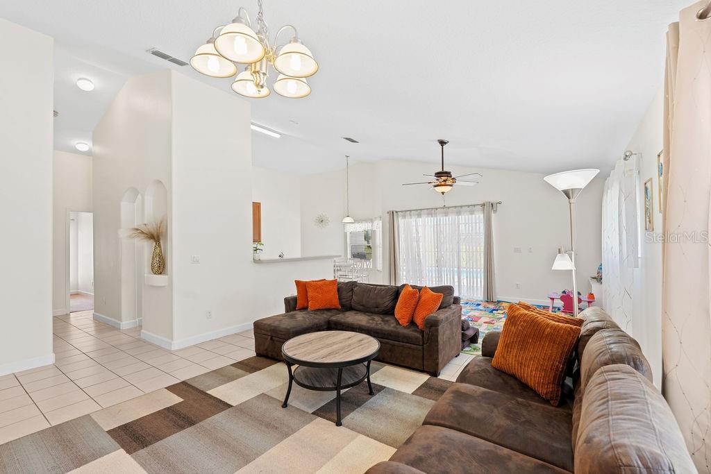 620 OLD BRIDGE CIR, DAVENPORT, FL, 33897