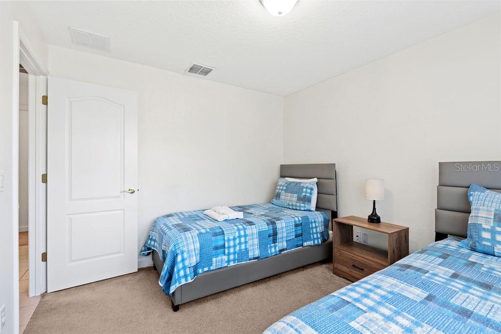 620 OLD BRIDGE CIR, DAVENPORT, FL, 33897