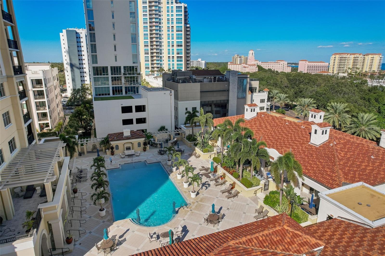 300 BEACH DR NE #305, ST PETERSBURG, FL, 33701