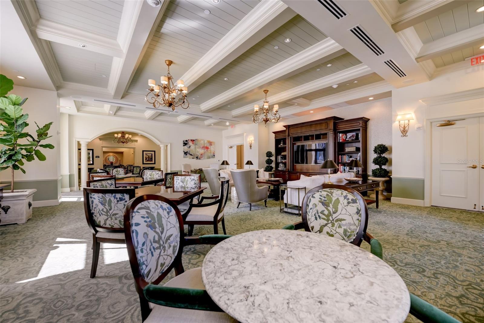 300 BEACH DR NE #305, ST PETERSBURG, FL, 33701