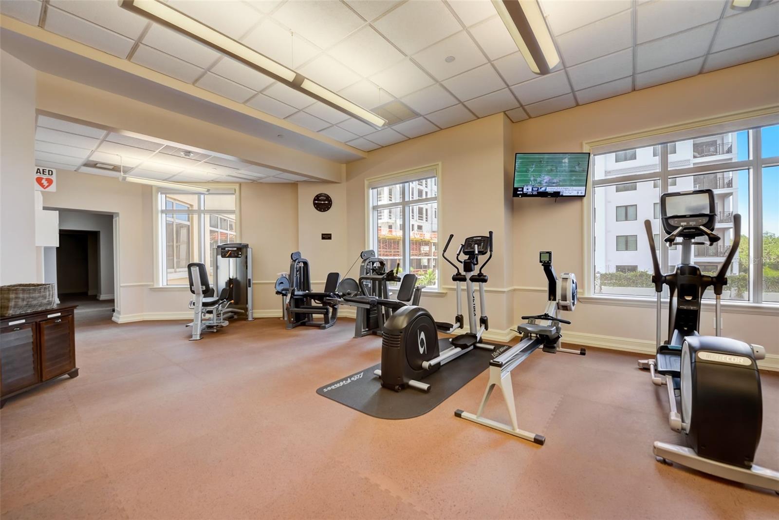 300 BEACH DR NE #305, ST PETERSBURG, FL, 33701