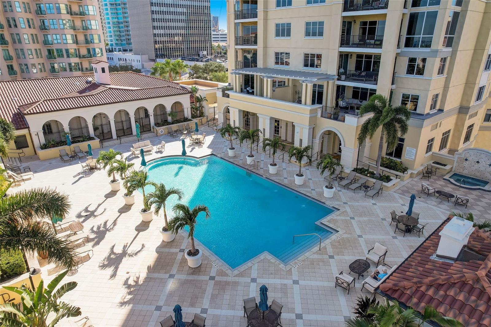 300 BEACH DR NE #305, ST PETERSBURG, FL, 33701