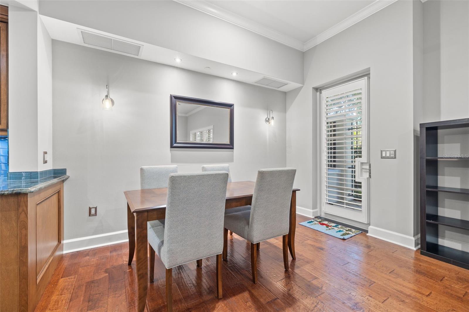 300 BEACH DR NE #305, ST PETERSBURG, FL, 33701