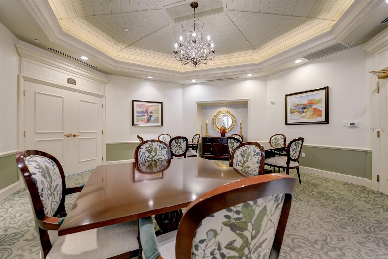 300 BEACH DR NE #305, ST PETERSBURG, FL, 33701