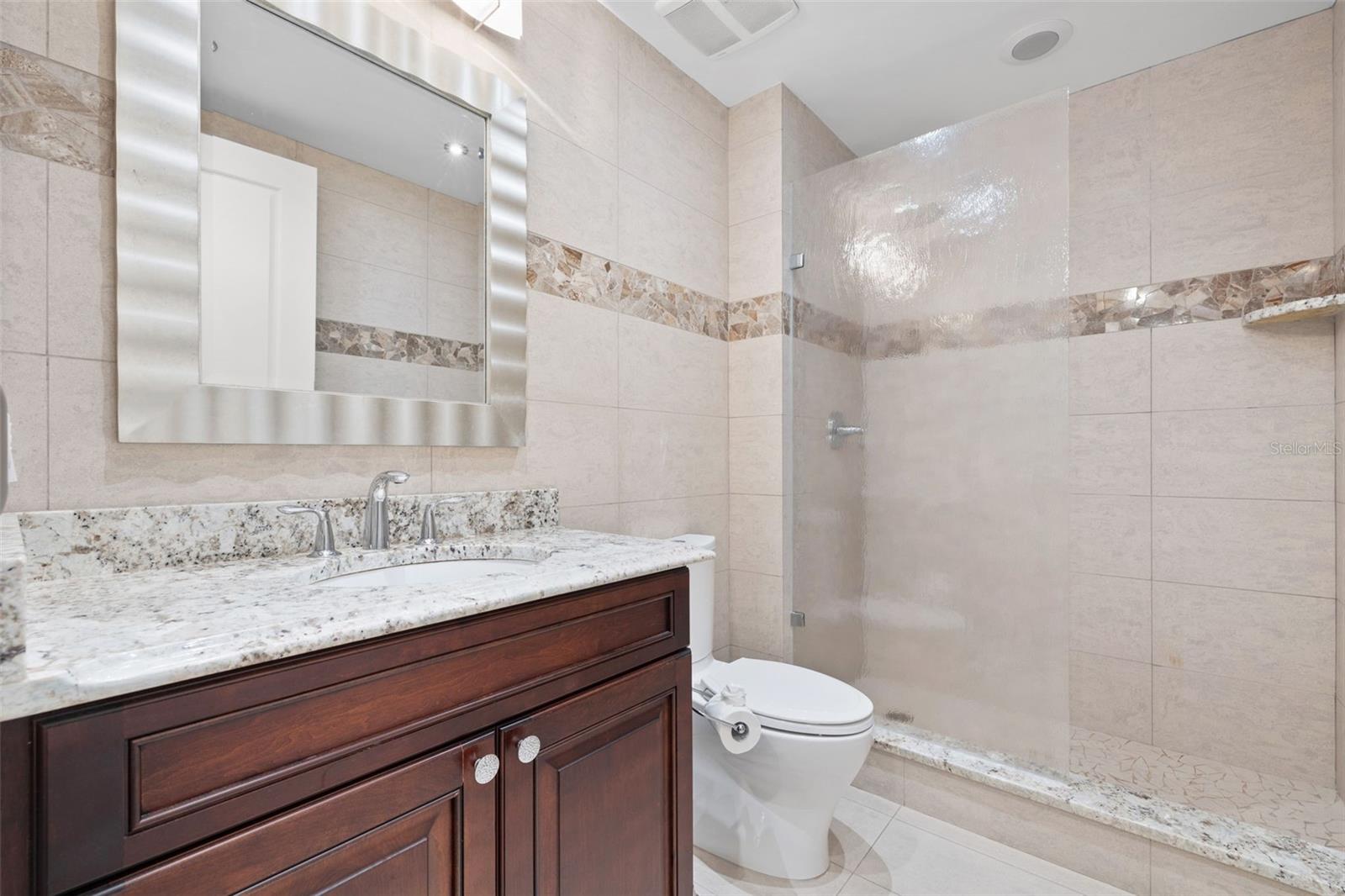 300 BEACH DR NE #305, ST PETERSBURG, FL, 33701