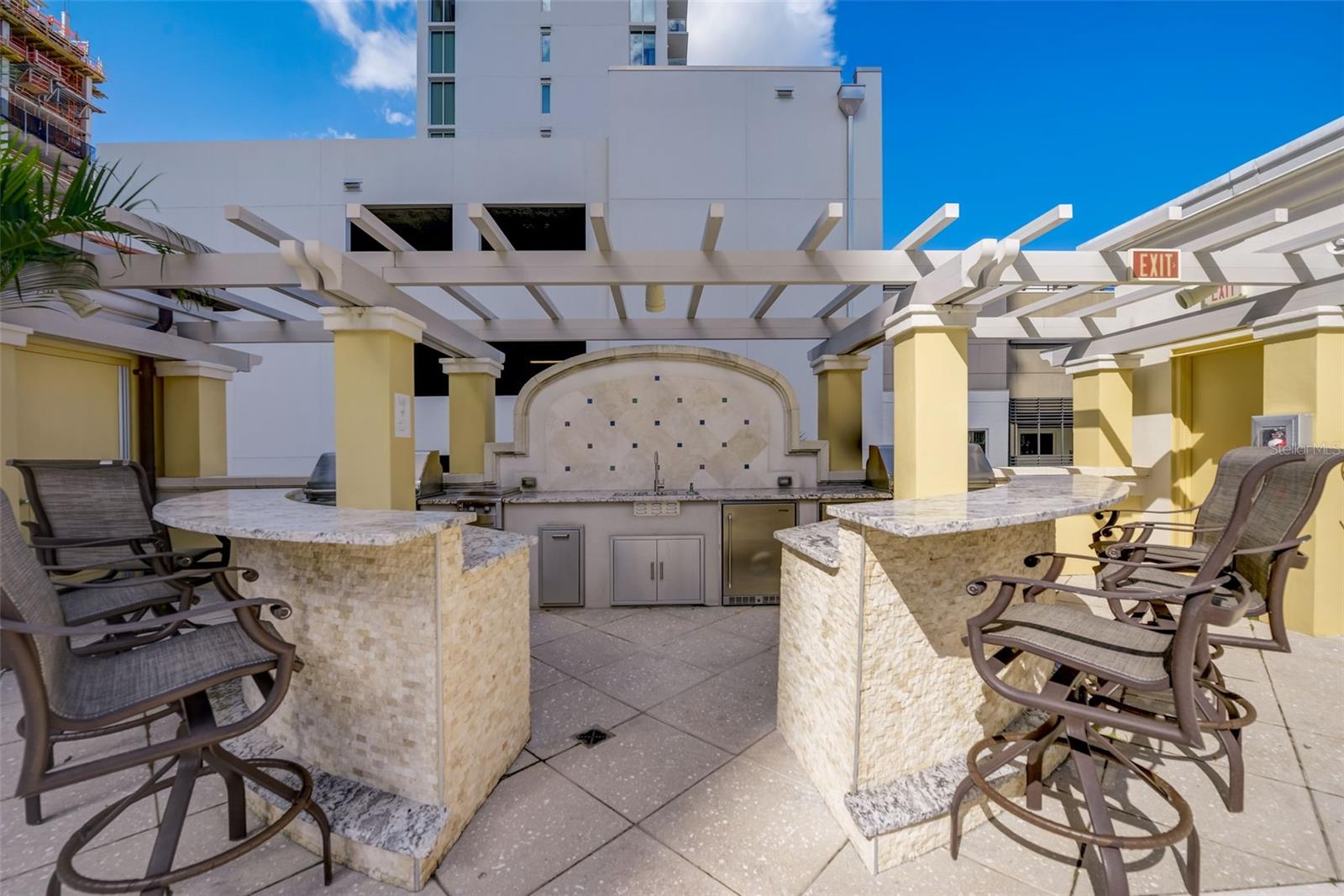 300 BEACH DR NE #305, ST PETERSBURG, FL, 33701