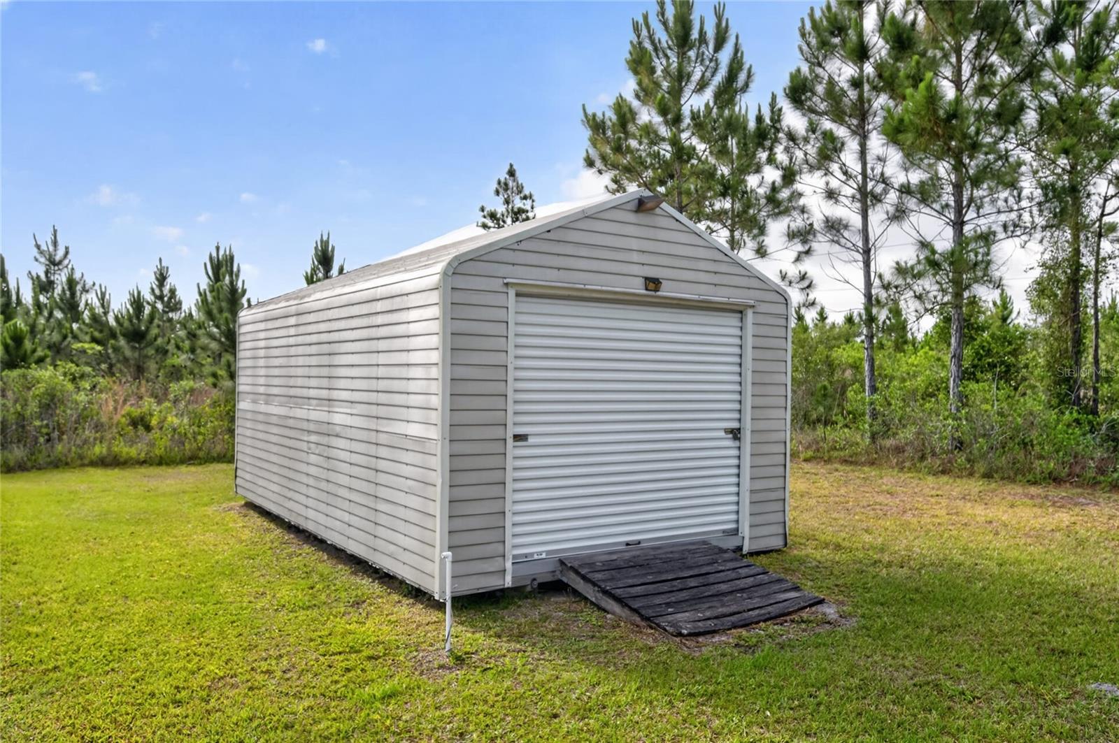 8433 LIMONIA DR, INDIAN LAKE ESTATES, FL, 33855