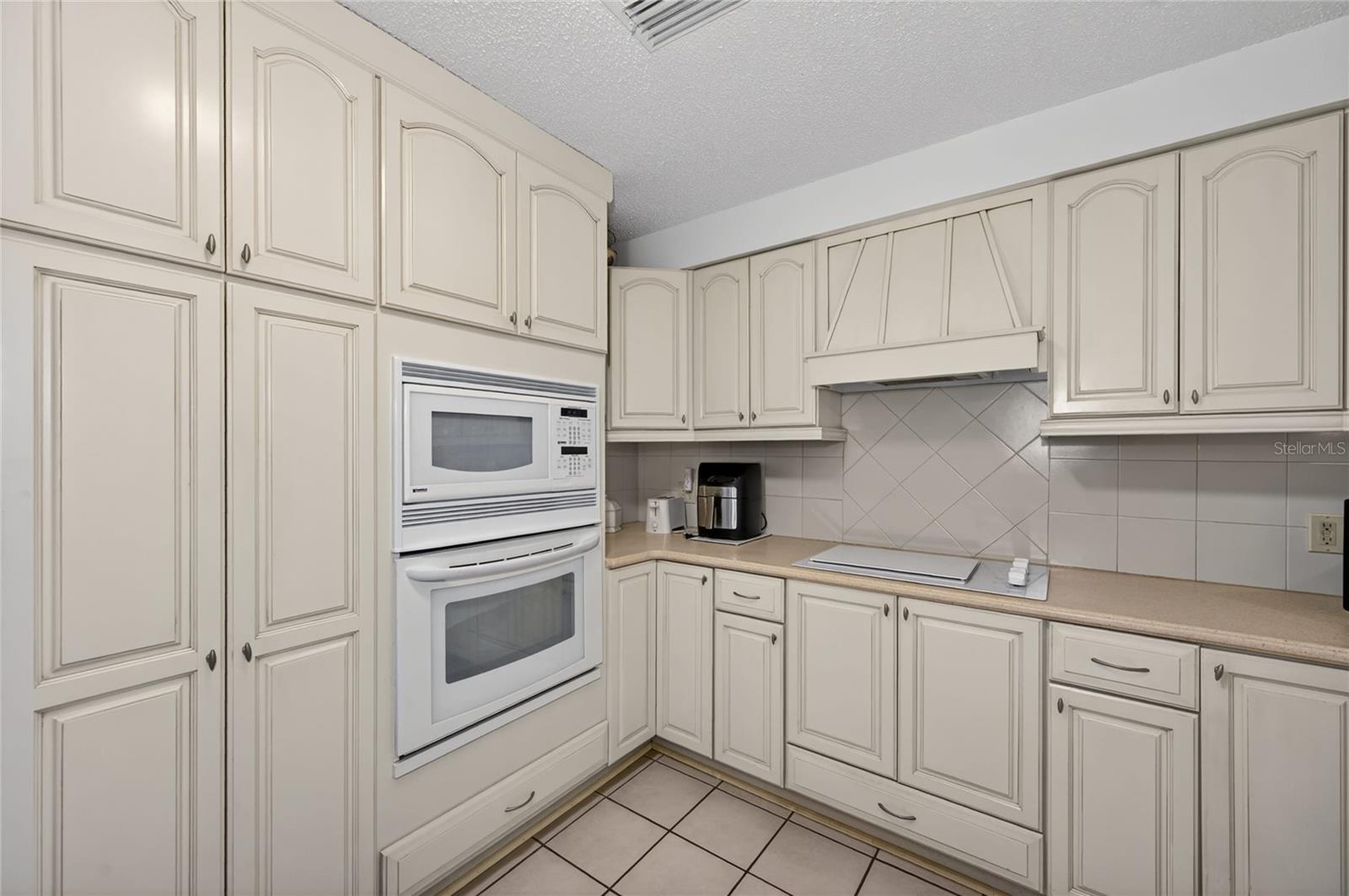 8433 LIMONIA DR, INDIAN LAKE ESTATES, FL, 33855