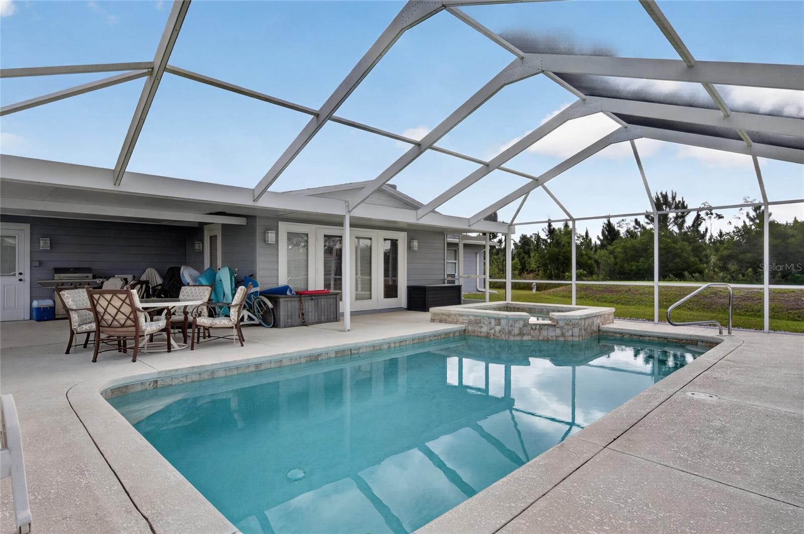 8433 LIMONIA DR, INDIAN LAKE ESTATES, FL, 33855