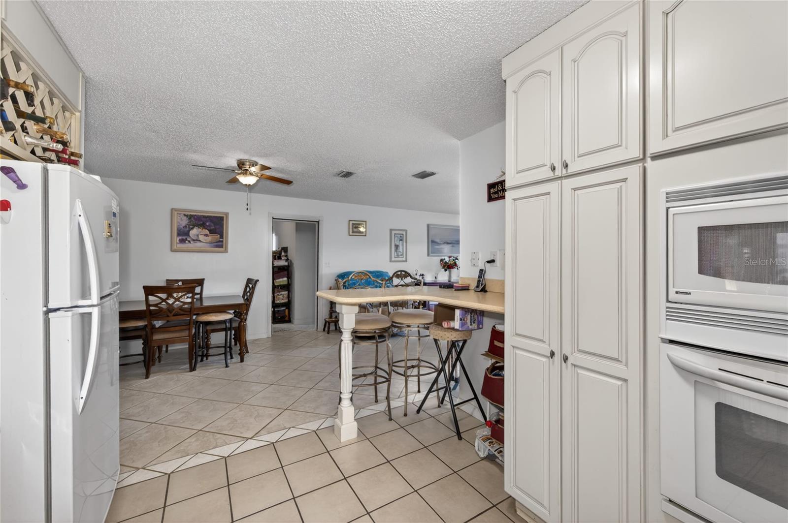 8433 LIMONIA DR, INDIAN LAKE ESTATES, FL, 33855