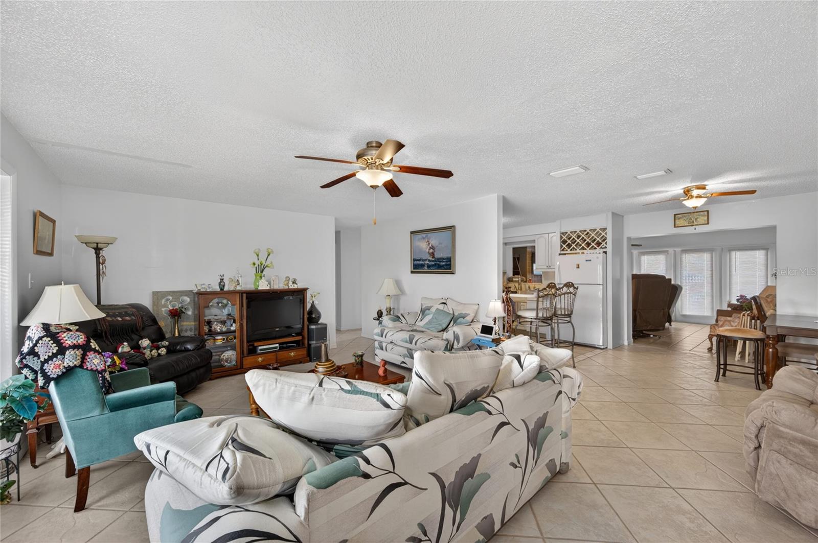 8433 LIMONIA DR, INDIAN LAKE ESTATES, FL, 33855